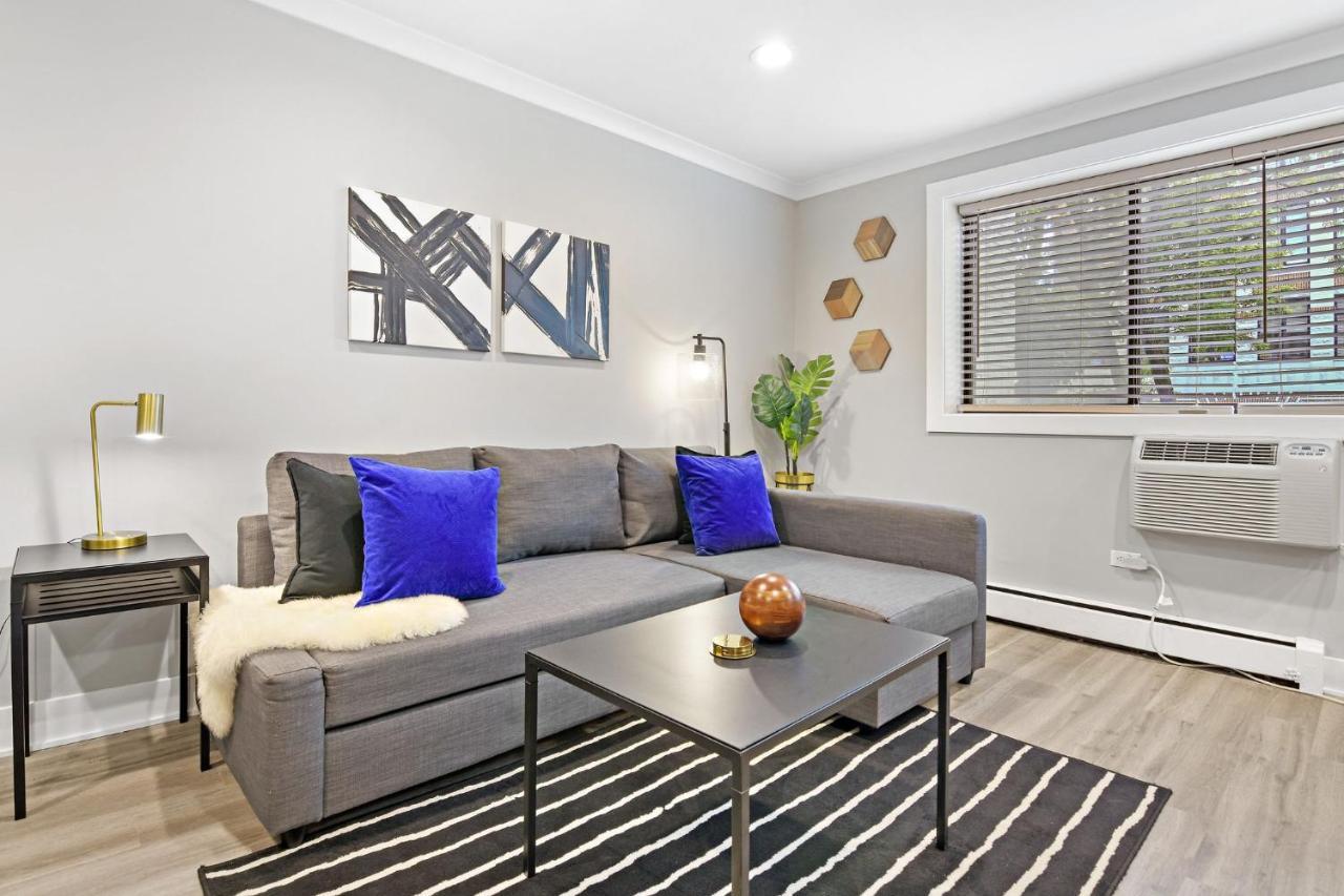 Sophisticated Studio Apartment With Modern Kitchen - Oakdale Od2 Rep Chicago Extérieur photo